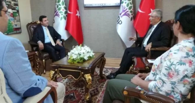 Abdülkadir Selvi: HDP, Baykal'ı Destekleyecek