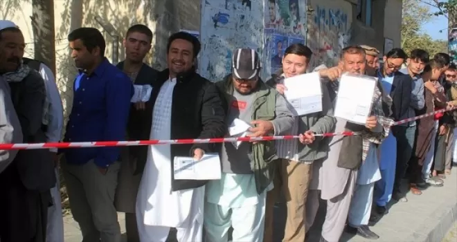 Afganistan'da halk sandık başında