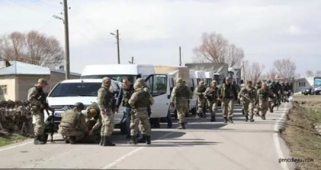 Ağrı'da Çatışmanın Devam Ettiği Bölgeden İlk Görüntüler