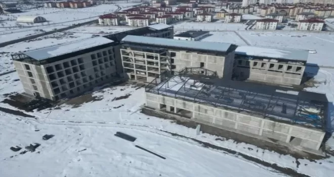 Ağrı’da Kadın Doğum ve Çocuk Hastanesi’nde sona doğru