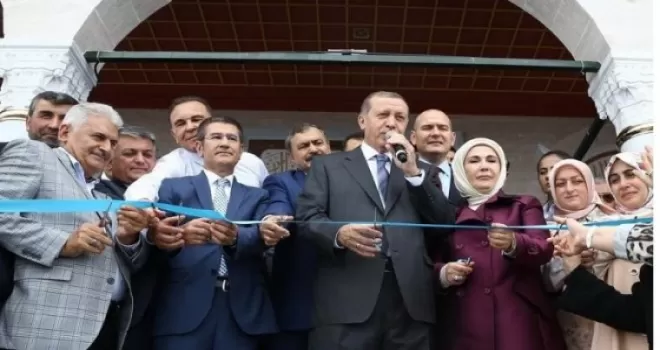 Ak Parti Trabzon milletvekili Köseoğlu, ilk cuma namazını eda etti