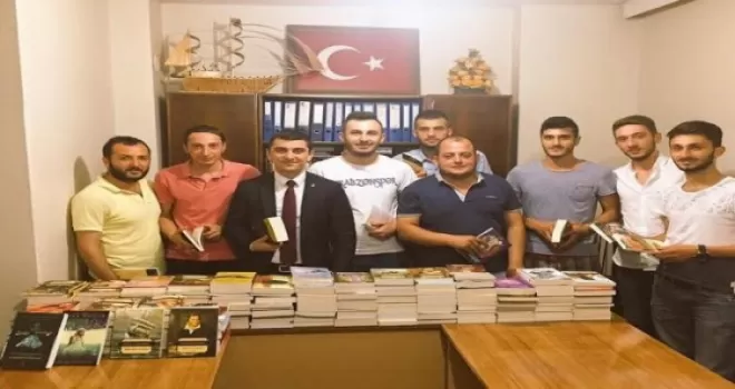 Ak Parti Trabzon, tüm vatandaşları kitap okumaya davet etti