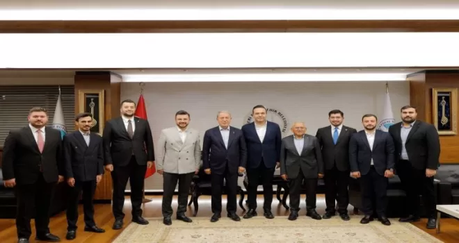 AK Partili gençler Başkan Büyükkılıç’la buluştu