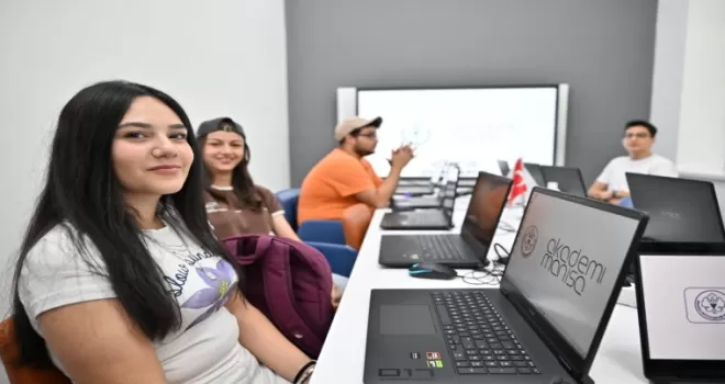 Akademi Manisa’da eğitimler başladı