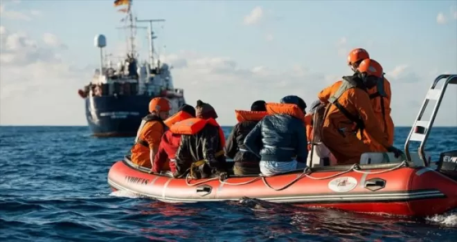 Akdeniz'de 19 gündür bekleyen düzensiz göçmenlerin durumu çözüme kavuştu