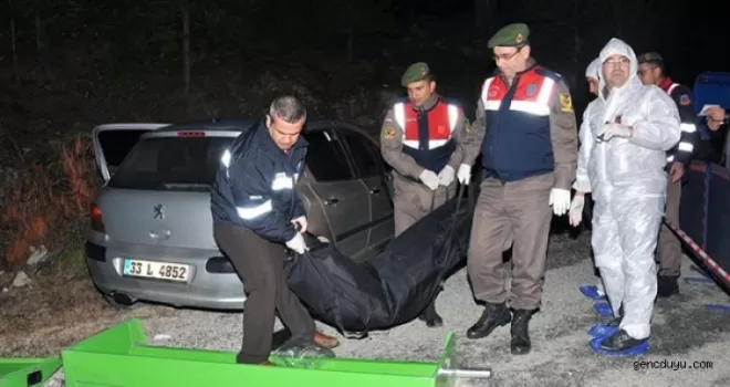 Alanya'da otomobil içinde çifte cinayet