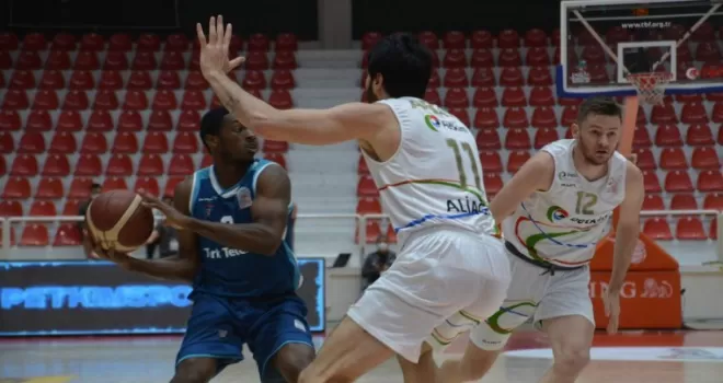 Aliağa Petkimspor, Türk Telekom'a kendi evinde yenildi