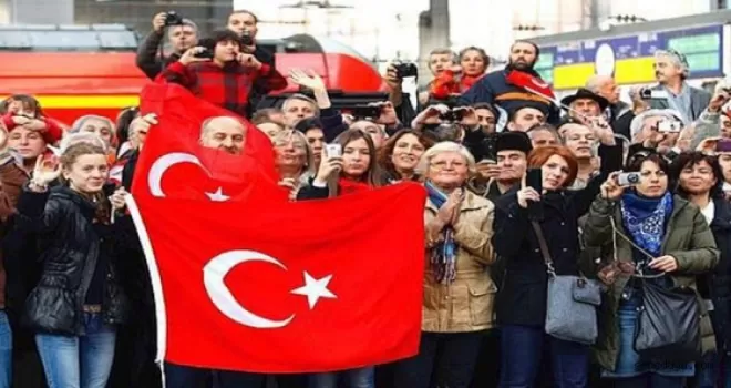 Almanya'da 11 bin kişiye sınır dışı şoku