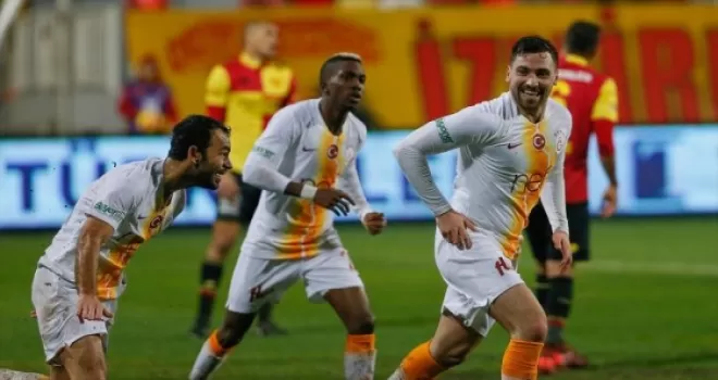 Almanya'da camiye saldırı