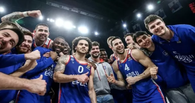 Anadolu Efes'te 4. dalya heyecanı