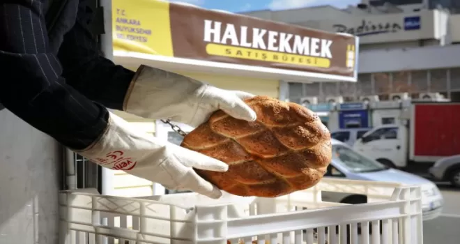 Ankara’da ’Mobil Fırın’ hizmeti sürüyor