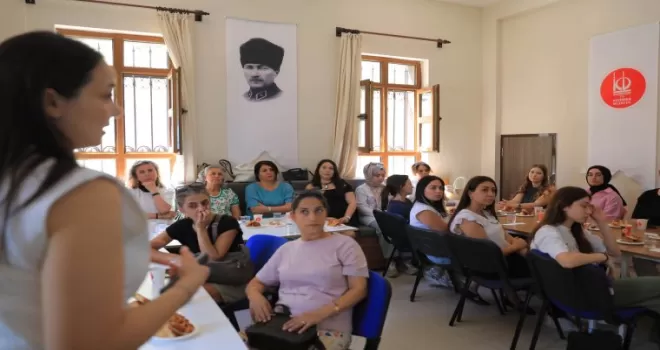 Ankara Keçiören’de ailelere etkili ebeveynlik eğitimi