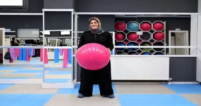 Anne Şehir Merkezi’nde hayatı değişti... 96 kilodan 70 kiloya