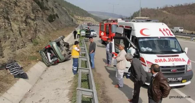 Annesinin mezarını ziyarete giderken kazada öldü 