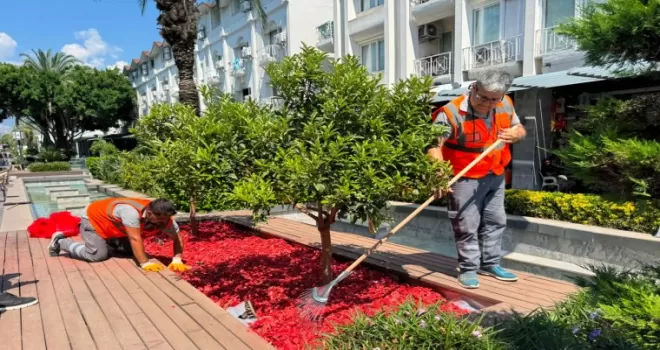 Antalya Büyükşehir’den Kemer Liman’a bakım onarım