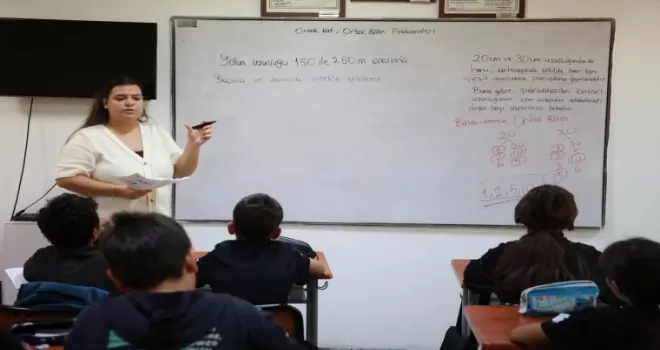 Antalya’da 8 bin öğrenciye ücretsiz eğitim desteği