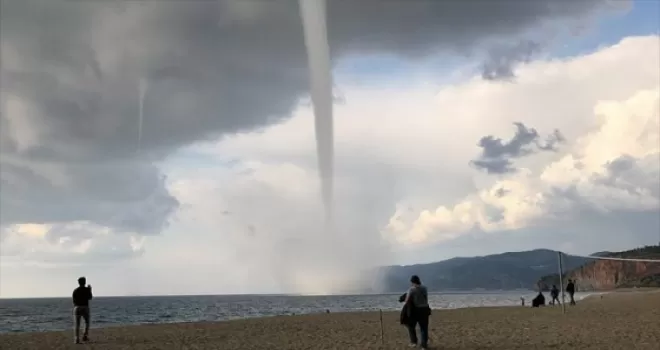 Antalya'da hortum