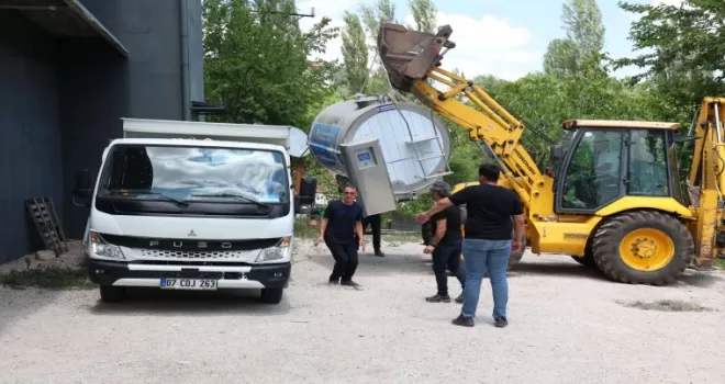 Antalya’da Kaş Sütleğen’e 4 tonluk süt soğutma tankı