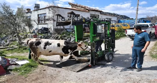 Antalya’da üreticiler yerinde verilen ücretsiz hizmetten memnun