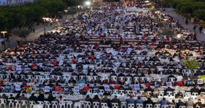 Antalya Demre’de birlik ve beraberliğin sofrası kuruldu!