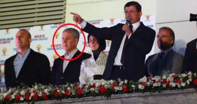 Arınç: Balkon Konuşmasına Çıkarken Birileri Beni İkaz Etti