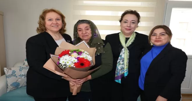 Artvin’de Vali Ergün’den şehit annesine ziyaret