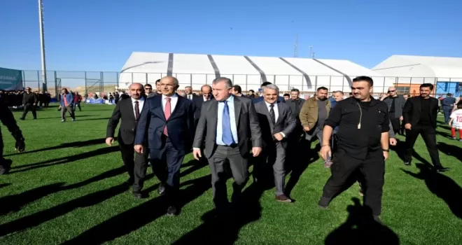 Bakan Bak’tan Malatya’da Melekbaba Spor Tesisine tam not