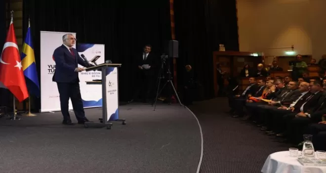 Bakan Işıkhan, İsveç’te Türk gurbetçilerle buluştu