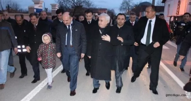 Bakan Müezzinoğlu helikopterle o mahalleye gitti