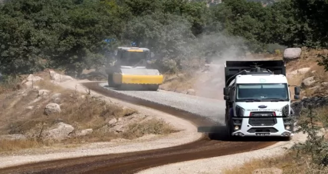 Balıkesir’de Dursunbey’de ulaşım konforunu artırıyor