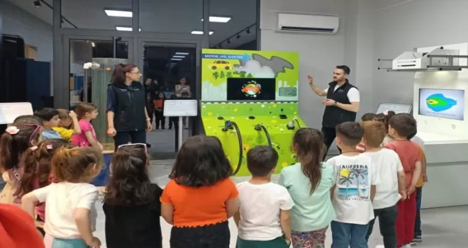 Balıkesirli çocuklara ÇEBİM’de bilim eğitimi