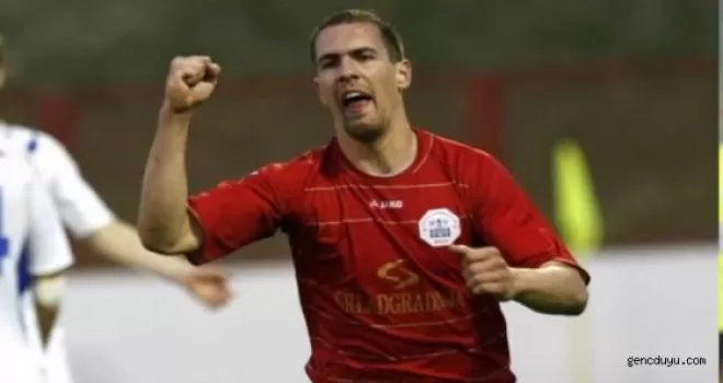 Balıkesirspor'a dev stoper
