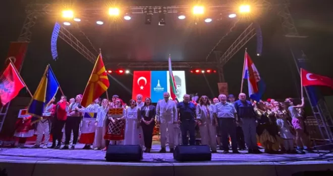 Balkan coşkusu İzmir’de sürüyor