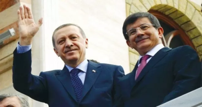 Başbakan Davutoğlu, Cumhurbaşkanı Erdoğan'a istifasını sundu