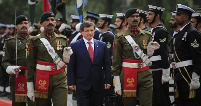 Başbakan Davutoğlu, Pakistan'da