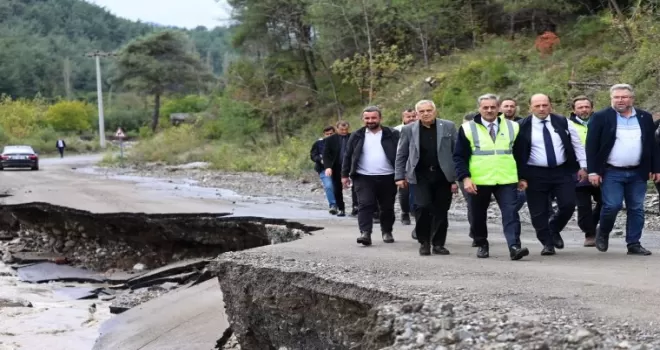 Başkan Alemdar afet mesaisi için Geyve’de... Sel tahribatının izleri siliniyor