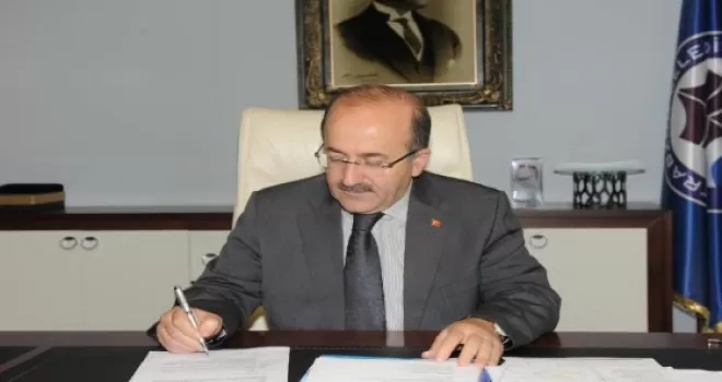 Başkan Gümrükçüoğlu TRT Trabzon Radyosu’na konuştu