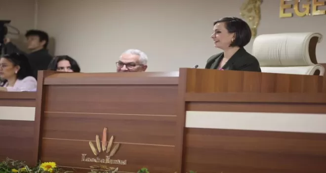 Başkan Kınay’dan Karabağlar Meclsi’nde demokrasi, sorumluluk ve emek vurgusu