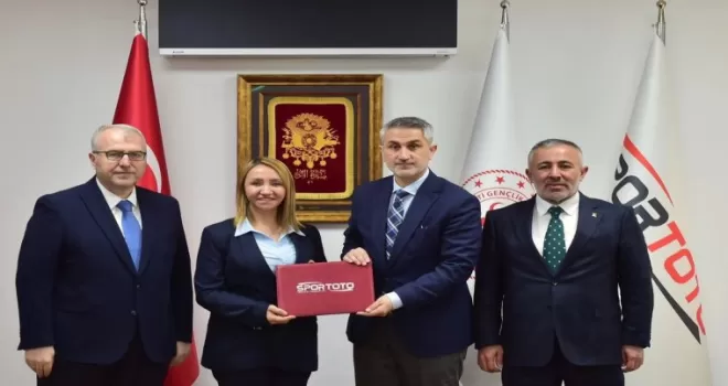 Bilecik Pazaryeri spor yatırımlarıyla gençliğe hazırlanıyor