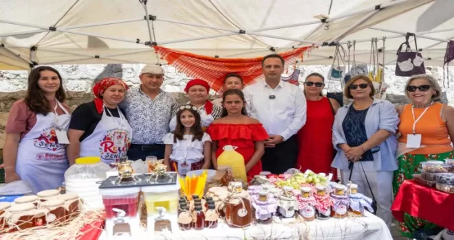 Bornova’da reçel şenliği... Reçel kapitalizmi yenecek!