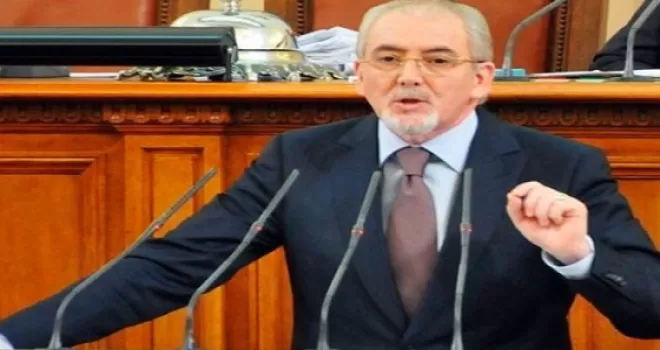 Bulgar lider Mestan, Türkiye elçiliğine sığındı