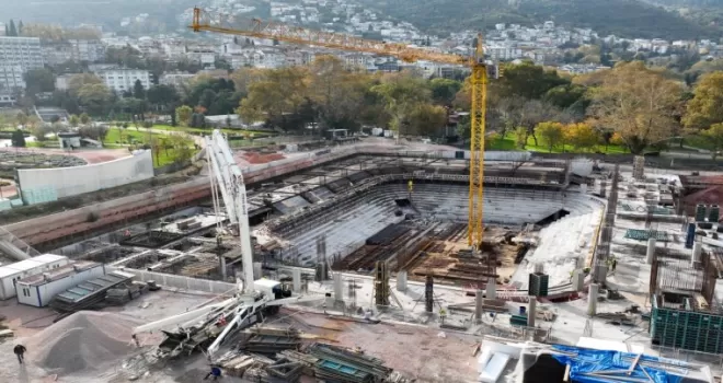 Bursa Atatürk Spor Salonu şekilleniyor