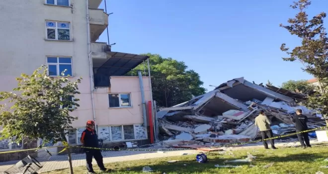 Bursa, Balıkesir’de depremin yaralarını birlikte sarıyor