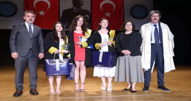 Bursa Büyükşehir Başkan Vekili Şahin Biba’dan genç mimarlara tavsiye