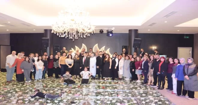 Bursa’da 500 sağlıkçı iftarda buluştu
