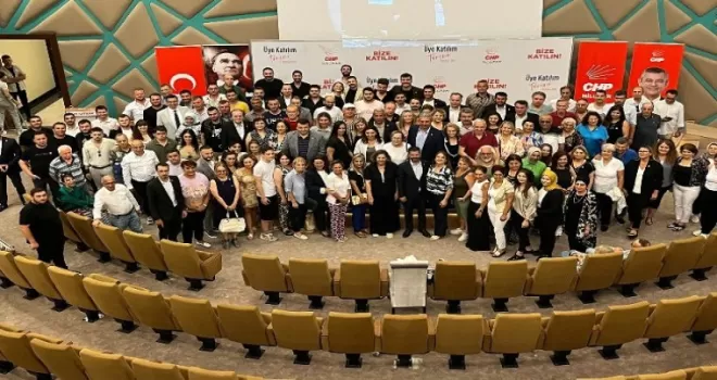 Bursa’da  İYİ Parti’den 150 kişi Cumhuriyet Halk Partisi’ne geçti