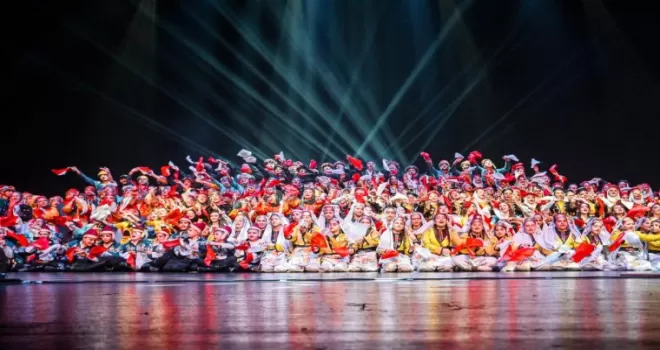 Bursa’da Karagöz Halk Dansları’ndan muhteşem final
