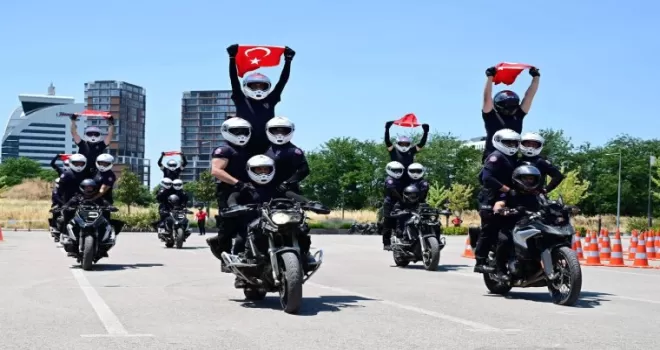 Bursa’da ’Motosikletli Polis Timleri’ eğitimi tamamlandı