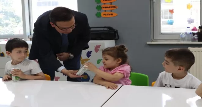 Bursa’da Nilüfer Belediyesi çocukların süt tüketimini destekliyor