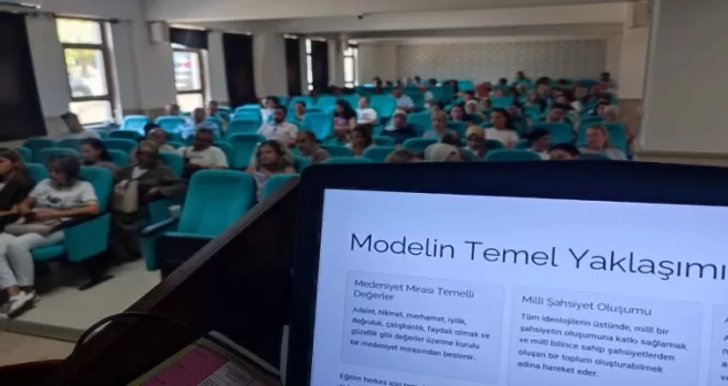 Bursa’da ’Türkiye Yüzyılı Maarif Modeli’ eğitimleri başladı